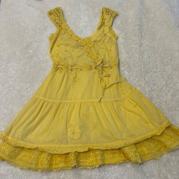 Free People Dresses & Skirts - VTG Free People Womens Yellow Lace Crochet Ruffle Hem Dress Sz 8 Cottage Core